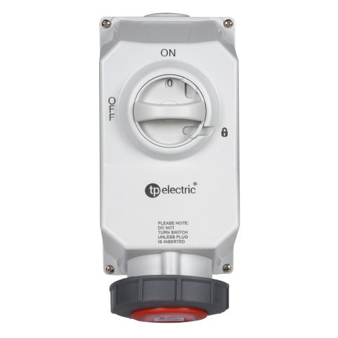 Switched Interlocked Socket