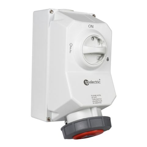 Switched Interlocked Socket