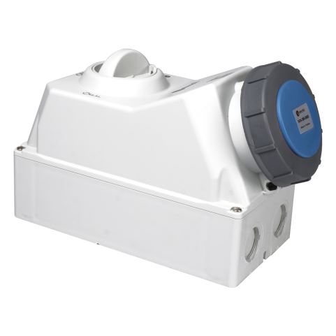 Switched Interlocked Socket